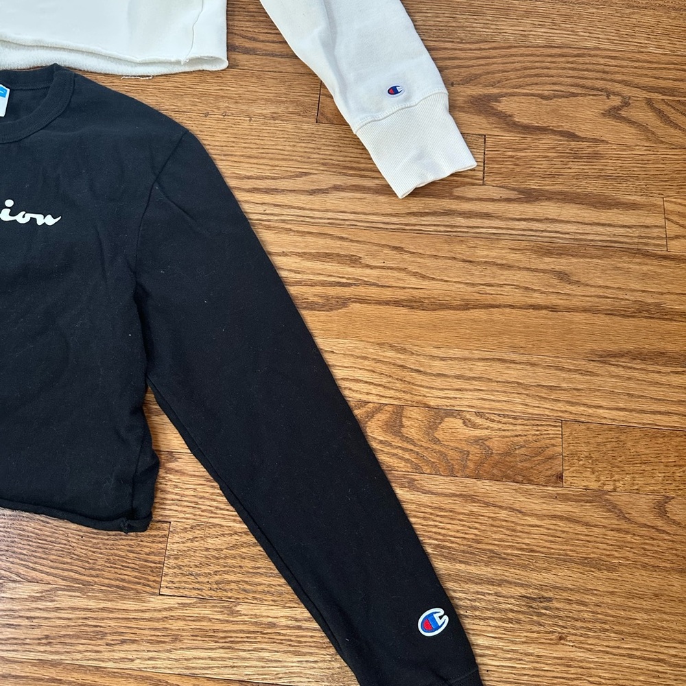 Set of 2 Champion Cropped White Mockneck Sweatshirt and Black Long Sleeve Top - Picture 5 of 5